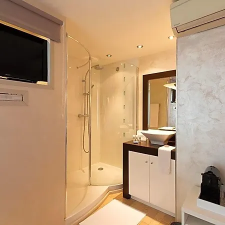 Aby 3* Cannes