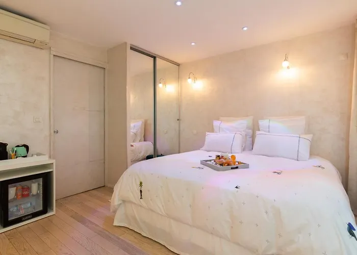 Aby Bed & Breakfast 3*